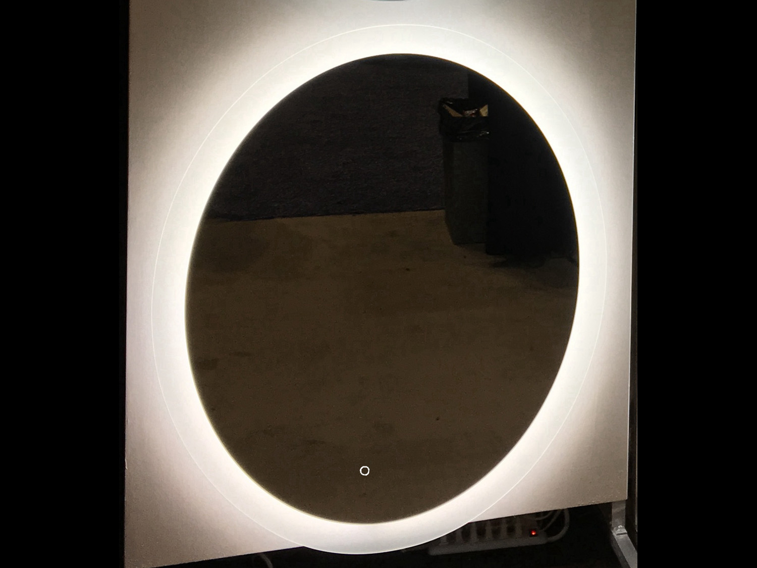 Aida LED Round Mirror