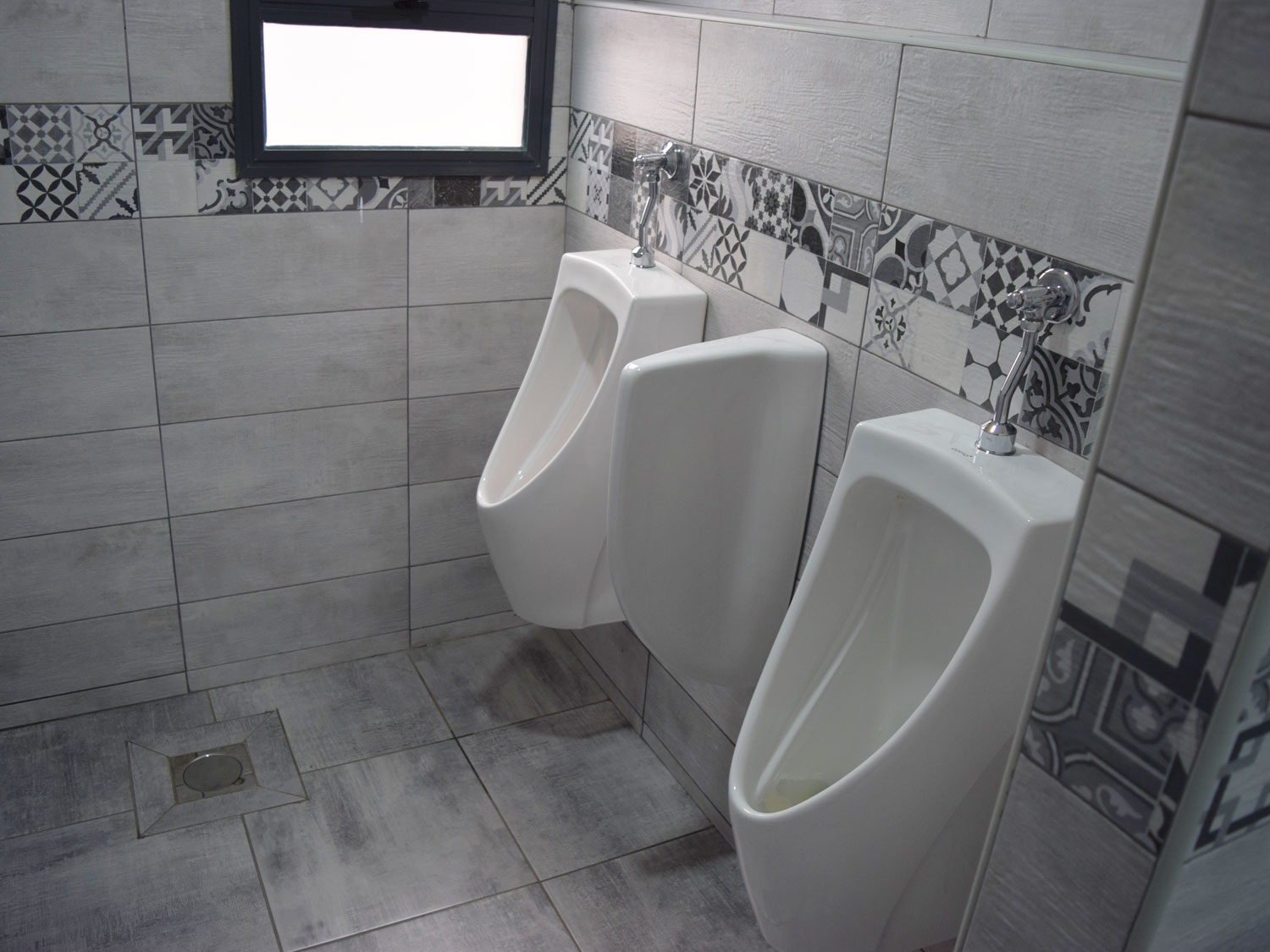 COTTO Riviera White Wall Hung Urinal