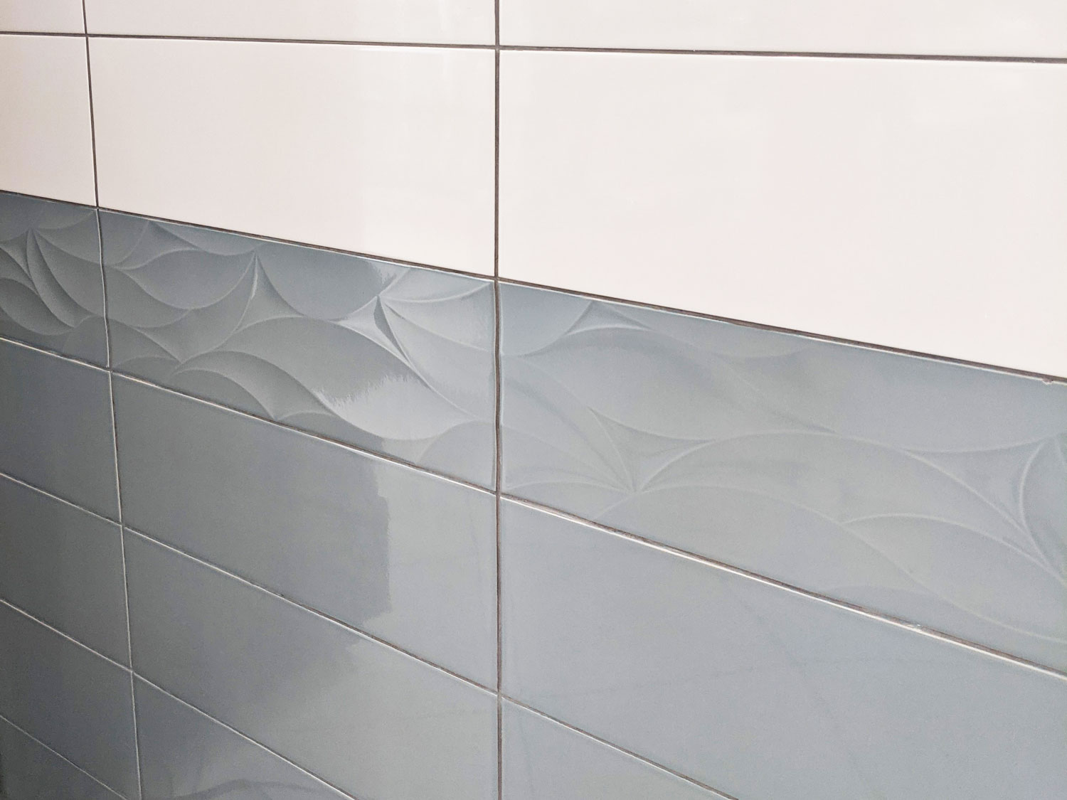 frame-savia-ceramic-wall-tile-200-x-600mm