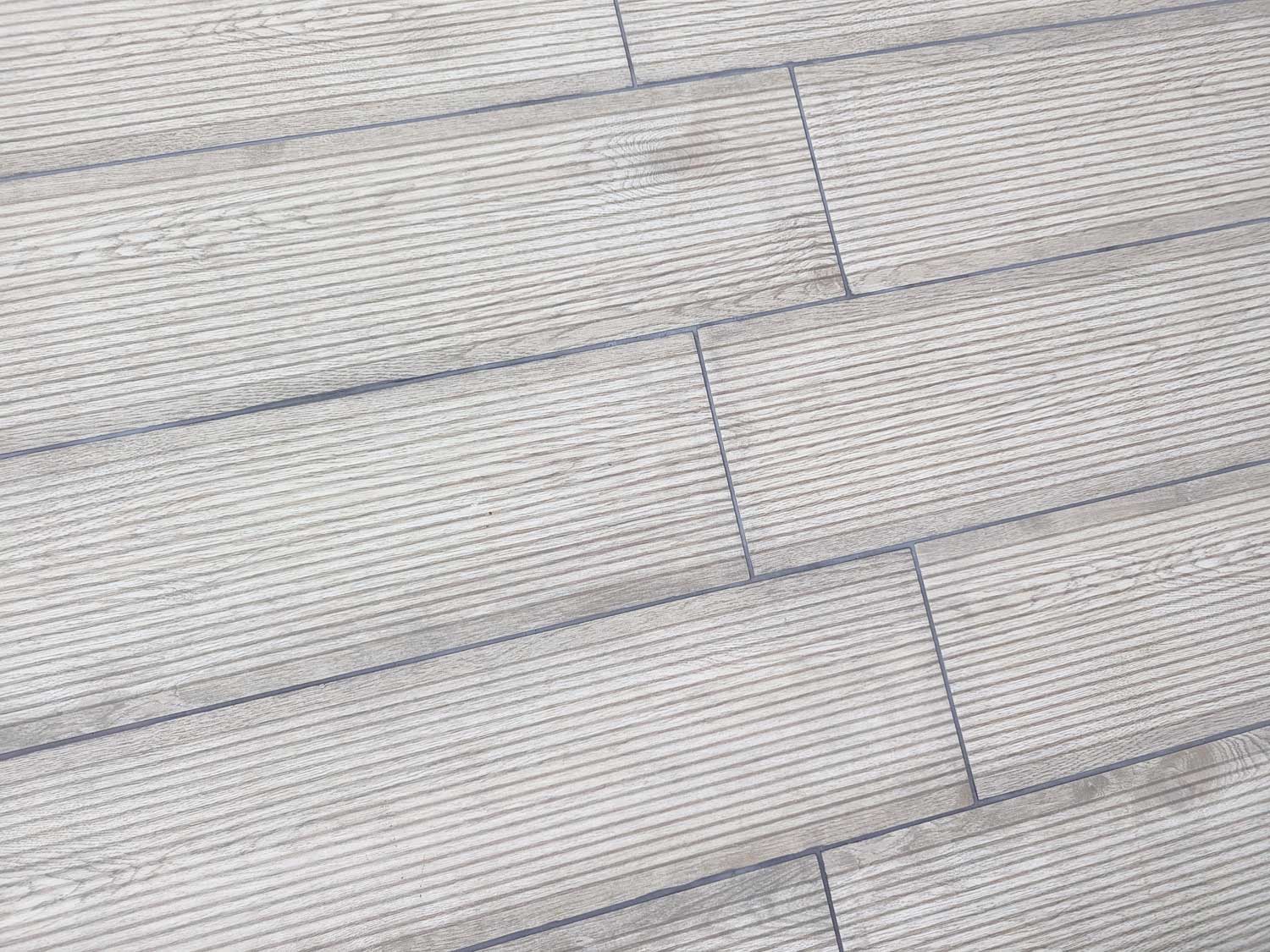 Merbau Deck Ceniza Floor Tile