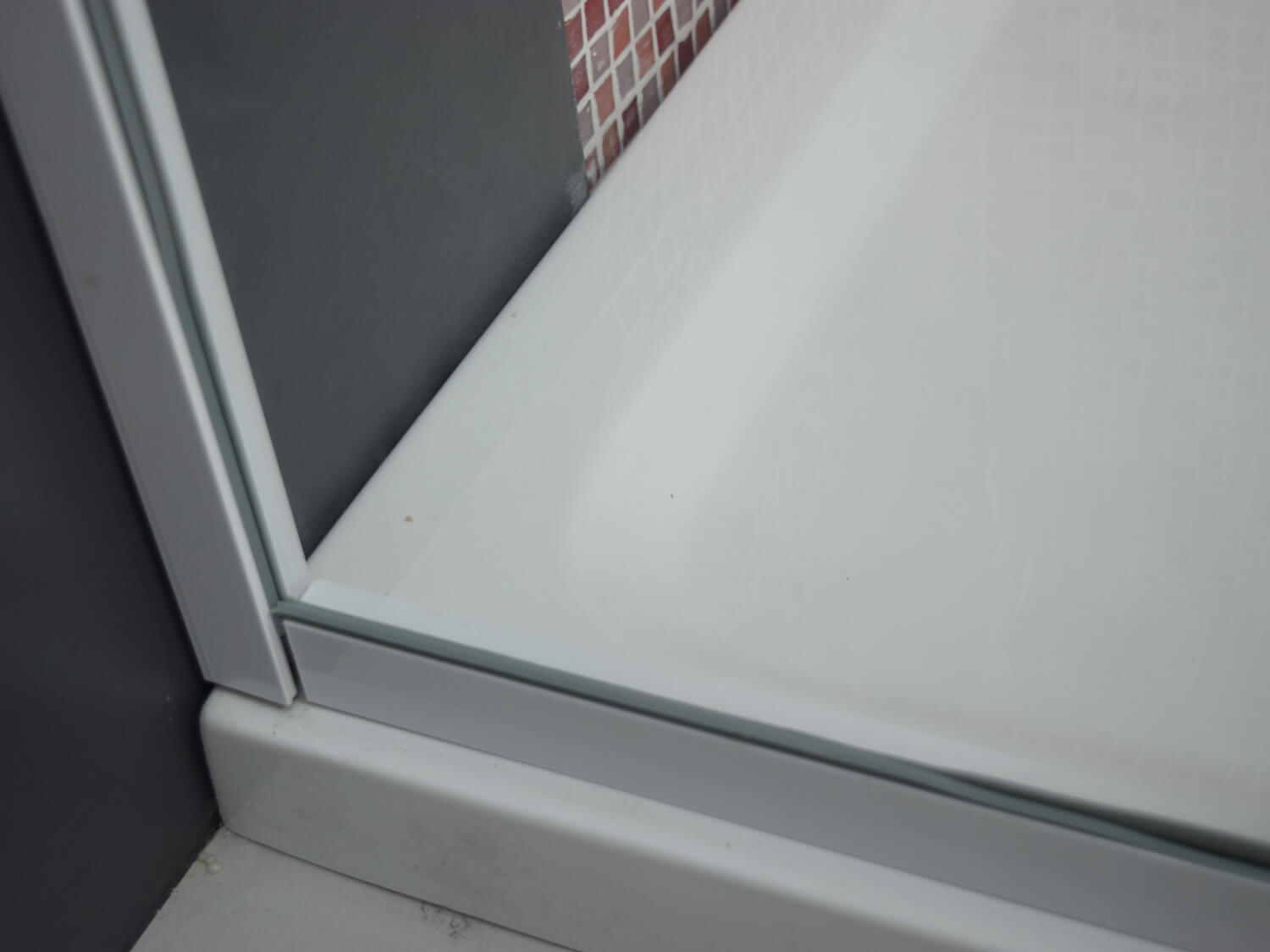 Quadrant White Shower Enclosure - 900 x 900 x 1850 x 6mm