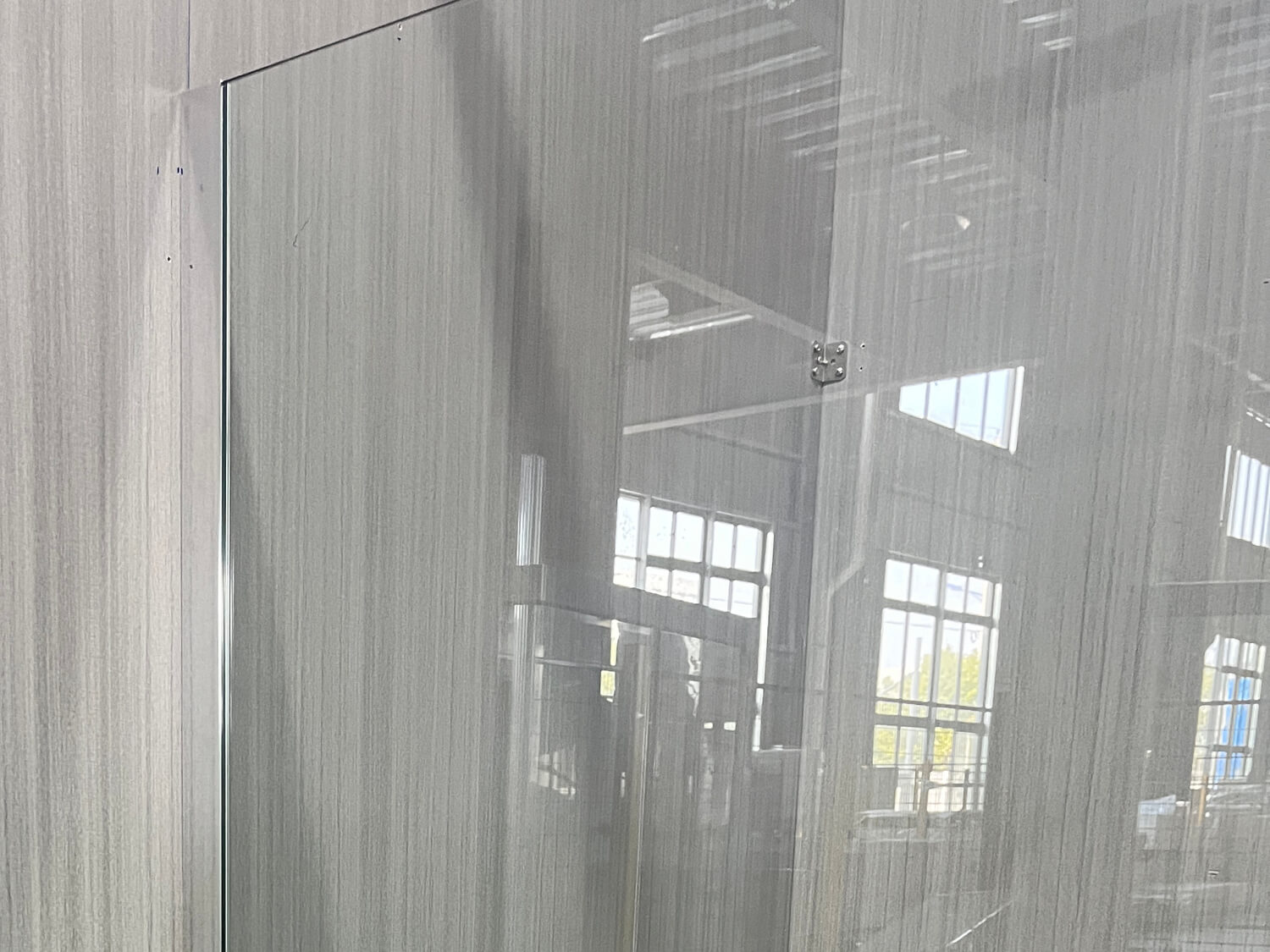 Square Chrome Shower Enclosure With Pivot Door 900 x 900 x 1850mm
