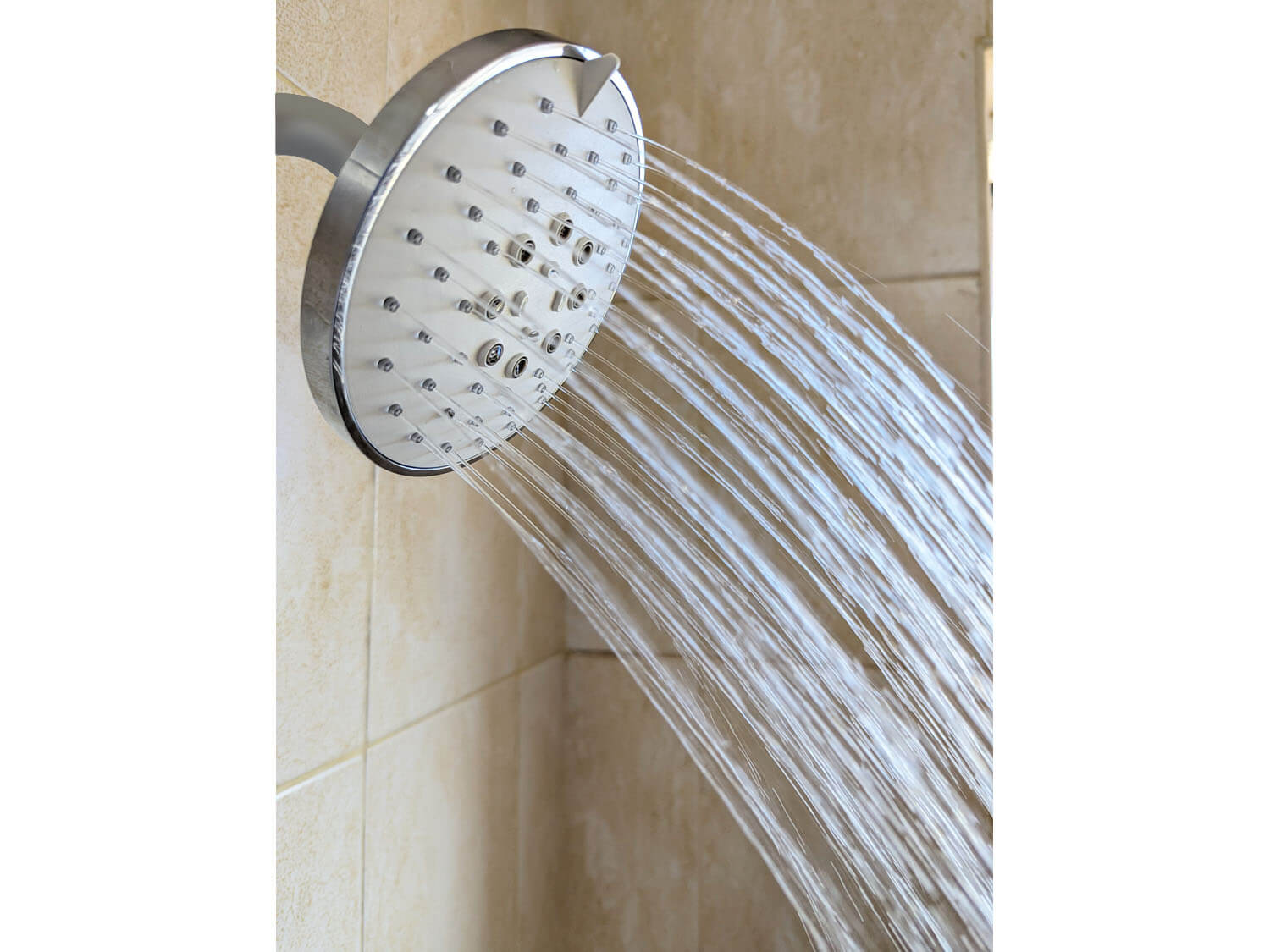 Tivoli Round 130mm Shower Head with water